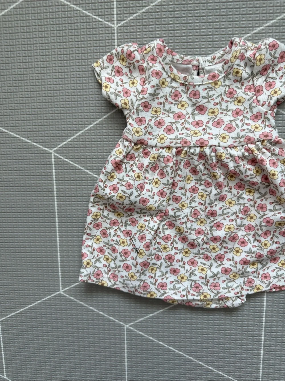 Carters|Baby girl Pink & Yellow boho Floral Short-Sleeve onesie Dress•••NB,CUTE!